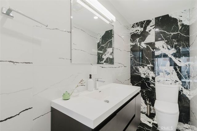 4405 Ventura Canyon Avenue, Sherman Oaks, CA 91423
