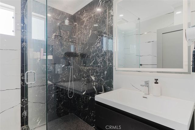 4405 Ventura Canyon Avenue, Sherman Oaks, CA 91423