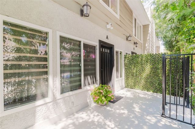4405 Ventura Canyon Avenue, Sherman Oaks, CA 91423