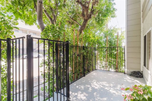 4405 Ventura Canyon Avenue, Sherman Oaks, CA 91423