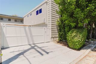 4405 Ventura Canyon Avenue, Sherman Oaks, CA 91423