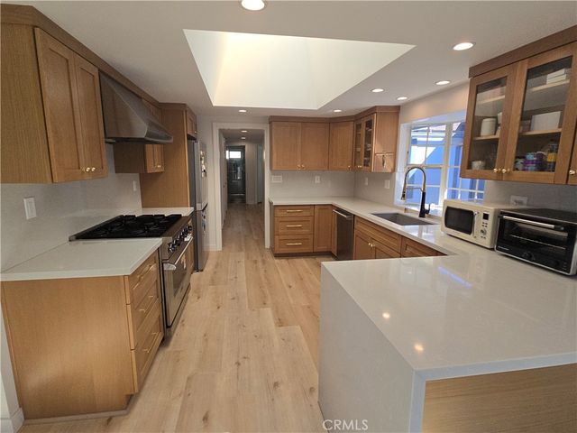 341 Avenida Atezada, Redondo Beach, CA 90277