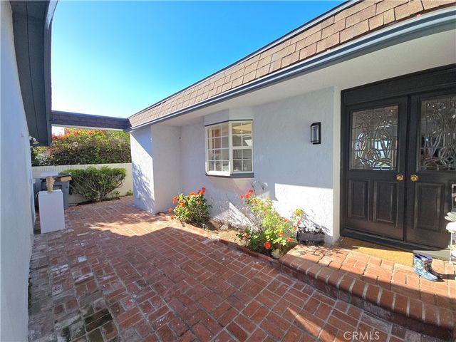 341 Avenida Atezada, Redondo Beach, CA 90277