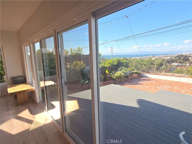 341 Avenida Atezada, Redondo Beach, CA 90277