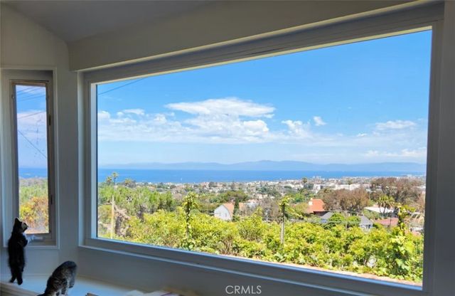 341 Avenida Atezada, Redondo Beach, CA 90277