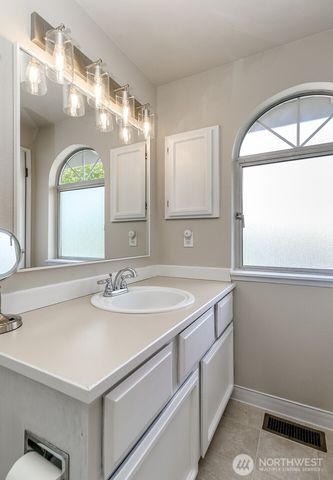 305 Jewell, Enumclaw, WA 98022