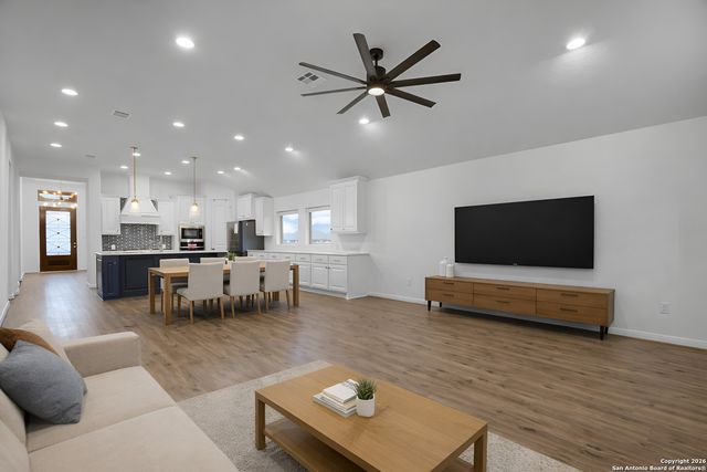 2900 Flaxen Way, Seguin, TX 78155