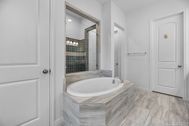 2900 Flaxen Way, Seguin, TX 78155