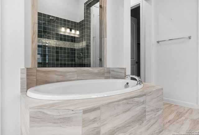 2900 Flaxen Way, Seguin, TX 78155