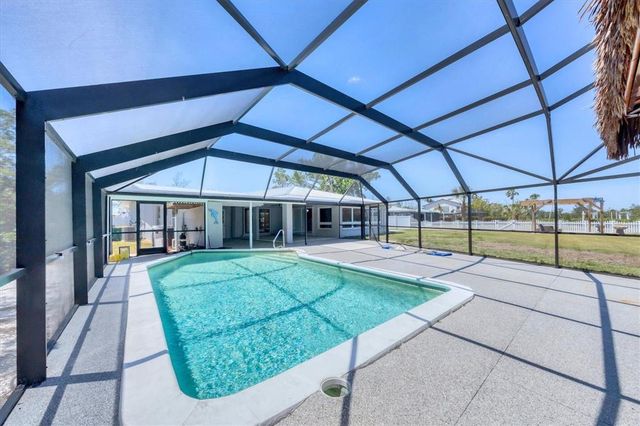 150 CRESTVIEW DRIVE, Englewood, FL 34223