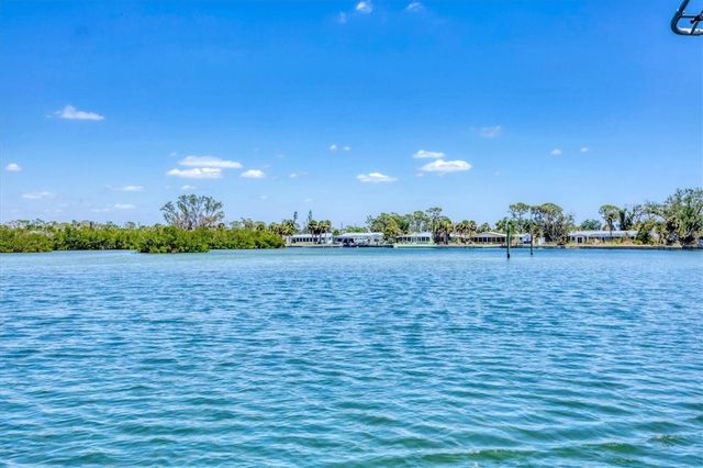150 CRESTVIEW DRIVE, Englewood, FL 34223