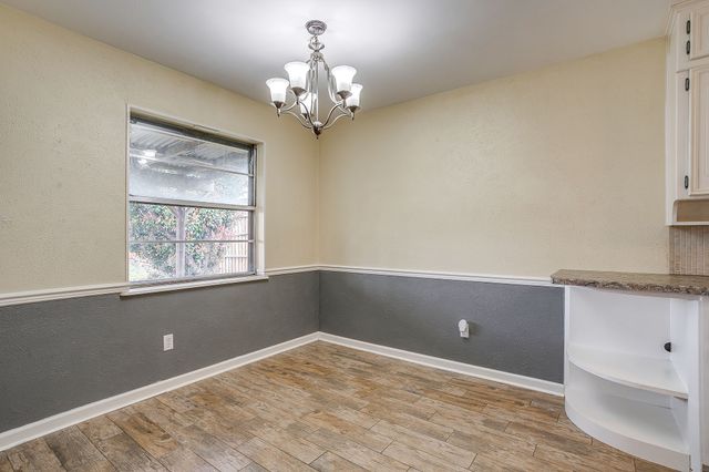 6512 Arthur Drive, Edgecliff Village, TX 76134