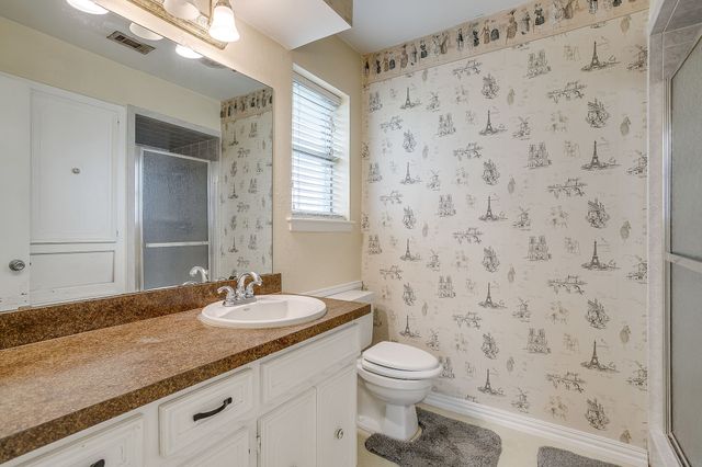 6512 Arthur Drive, Edgecliff Village, TX 76134