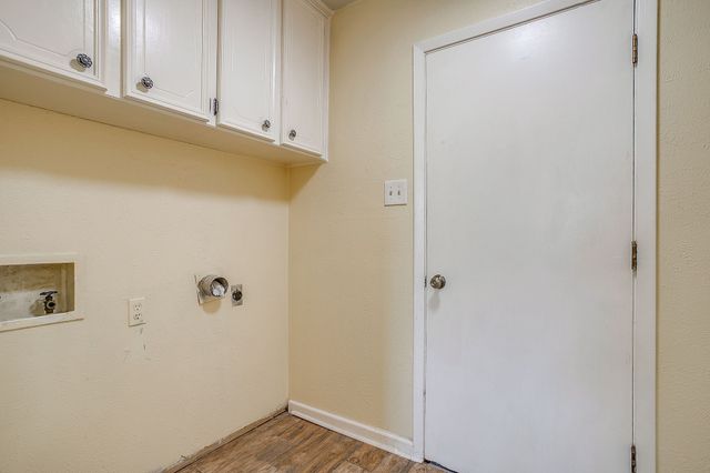 6512 Arthur Drive, Edgecliff Village, TX 76134