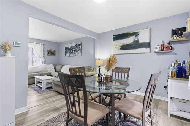 3300 Crestview Dr, Bethel Park, PA 15102