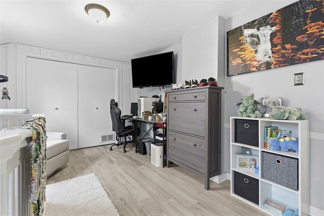 3300 Crestview Dr, Bethel Park, PA 15102