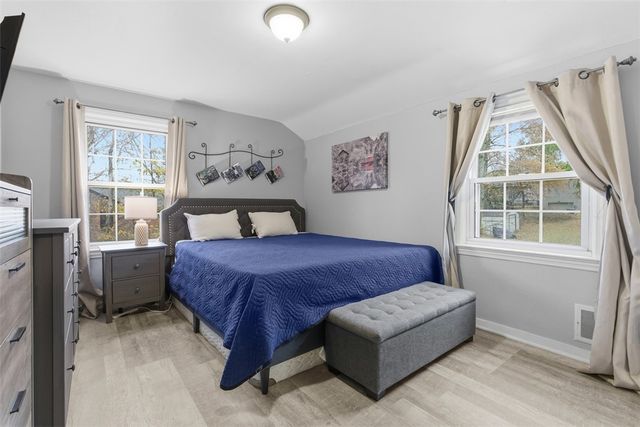 3300 Crestview Dr, Bethel Park, PA 15102