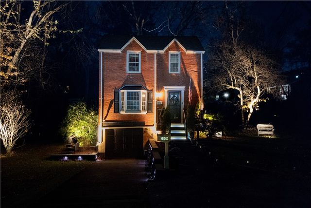 3300 Crestview Dr, Bethel Park, PA 15102