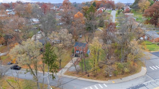 3300 Crestview Dr, Bethel Park, PA 15102