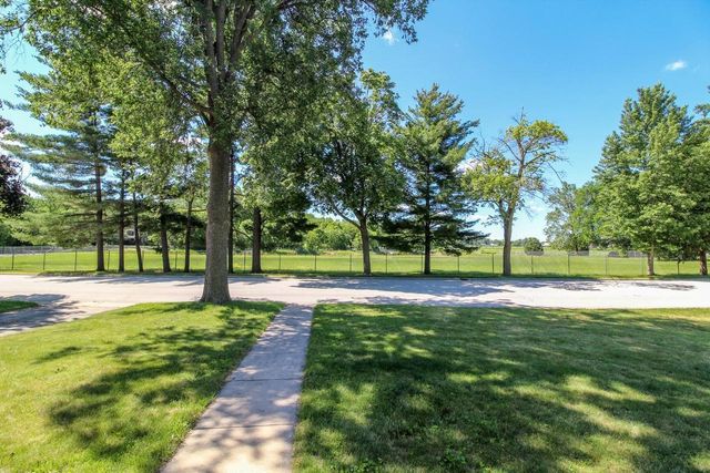 519 Giles Street, Lake Mills, WI 53551