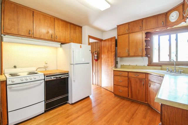 519 Giles Street, Lake Mills, WI 53551