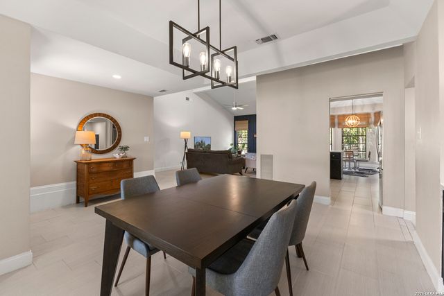 3614 Woodrose Cir, San Antonio, TX 78247