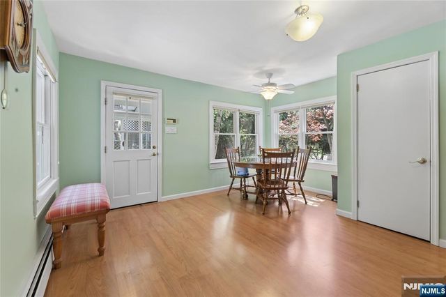 260 Glen Avenue, Midland Park, NJ 07432