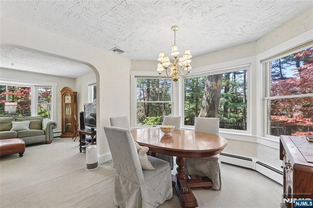 260 Glen Avenue, Midland Park, NJ 07432