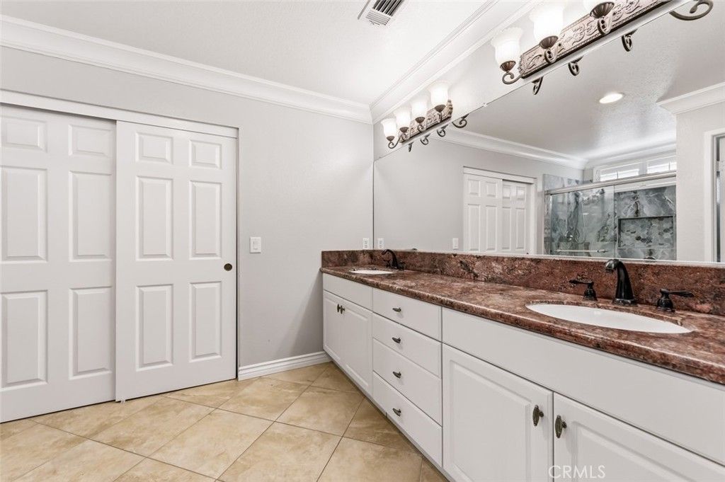 Image 34 of property listing at 46 Ohio, Irvine, CA 92606