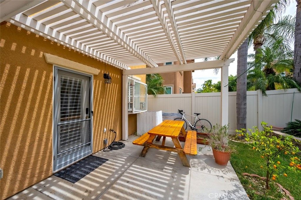 Image 44 of property listing at 46 Ohio, Irvine, CA 92606