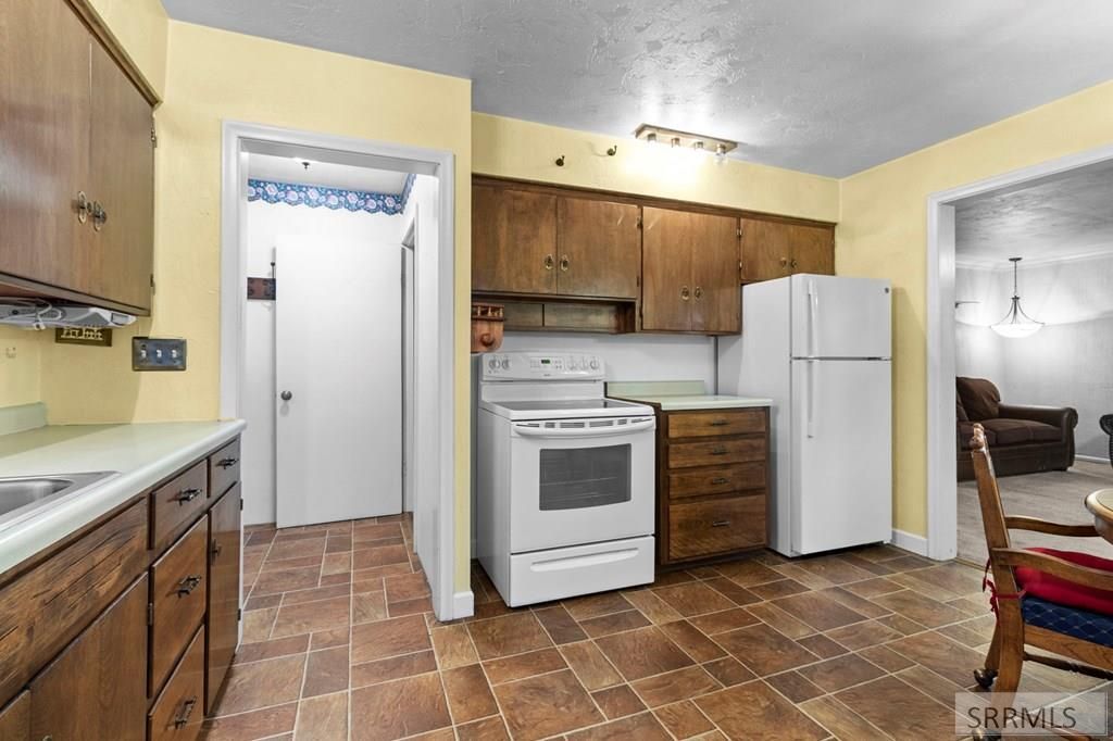 Image 5 of property listing at 473 W 20th Street, Idaho Falls, ID 83402