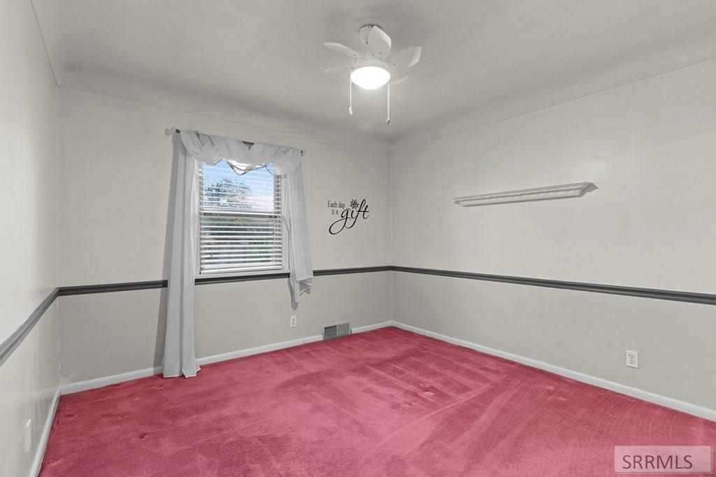 Image 8 of property listing at 473 W 20th Street, Idaho Falls, ID 83402