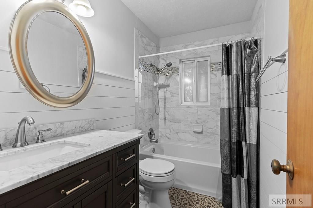 Image 9 of property listing at 473 W 20th Street, Idaho Falls, ID 83402