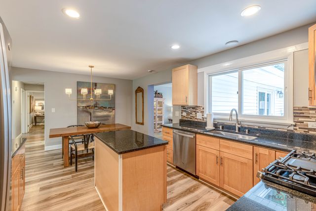 3319 Western Avenue, Highland Park, IL 60035