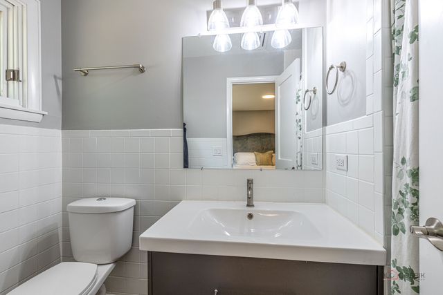 3319 Western Avenue, Highland Park, IL 60035