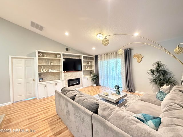 12460 RICHFIELD Boulevard, Jacksonville, FL 32218