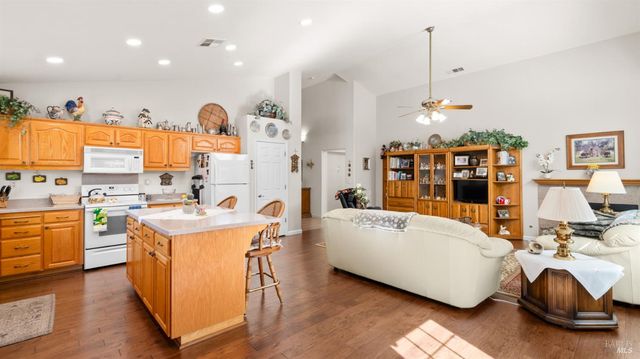 4539 Avondale Cir, Fairfield, CA 94533