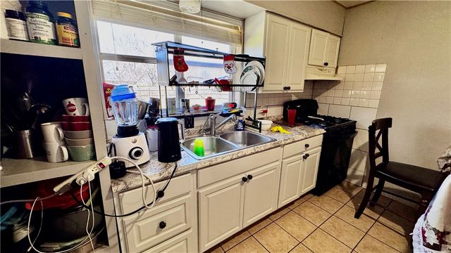 2000 A & B Dee Avenue, Springdale, AR 72762