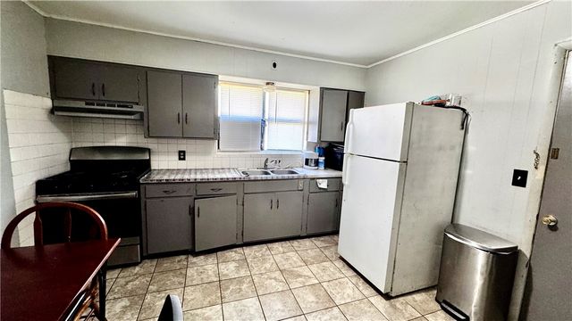 2000 A & B Dee Avenue, Springdale, AR 72762