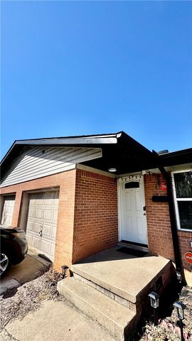 2000 A & B Dee Avenue, Springdale, AR 72762