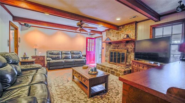 201 Arch RD, Chesapeake, VA 23322