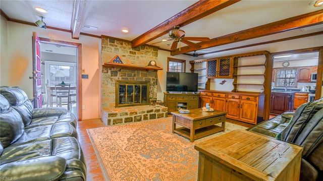 201 Arch RD, Chesapeake, VA 23322