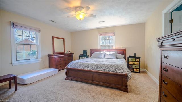 201 Arch RD, Chesapeake, VA 23322