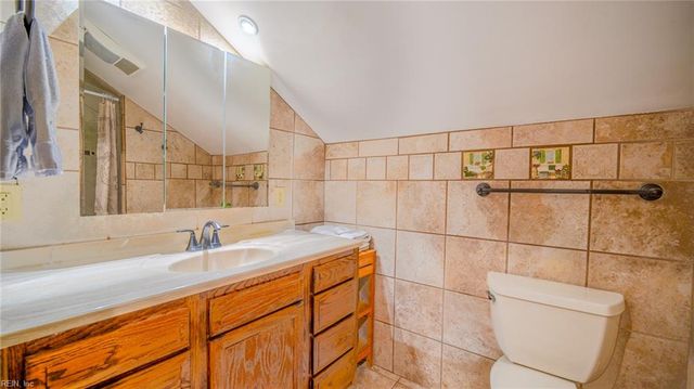 201 Arch RD, Chesapeake, VA 23322