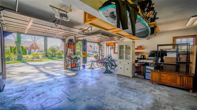 201 Arch RD, Chesapeake, VA 23322