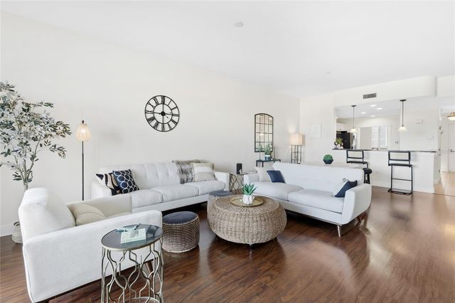 167 TAMPA AVENUE E 914, Venice, FL 34285