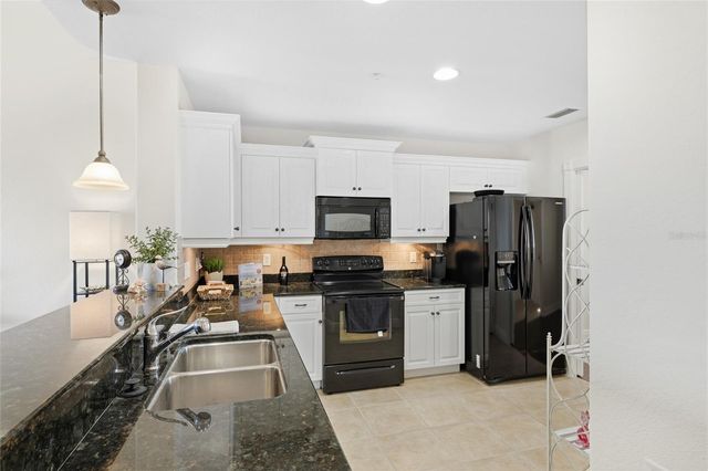 167 TAMPA AVENUE E 914, Venice, FL 34285