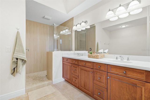 167 TAMPA AVENUE E 914, Venice, FL 34285