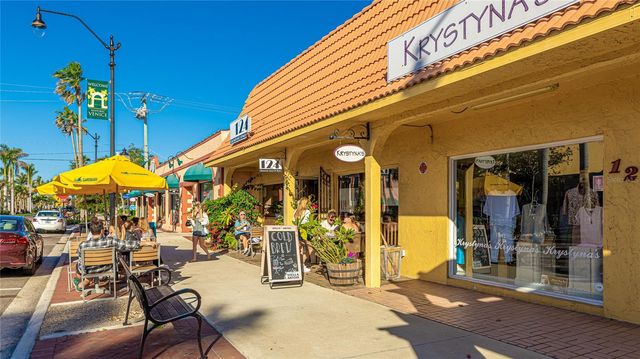 167 TAMPA AVENUE E 914, Venice, FL 34285