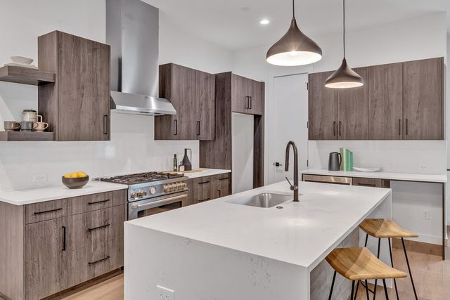 3612 San Jacinto 102, Dallas, TX 75204